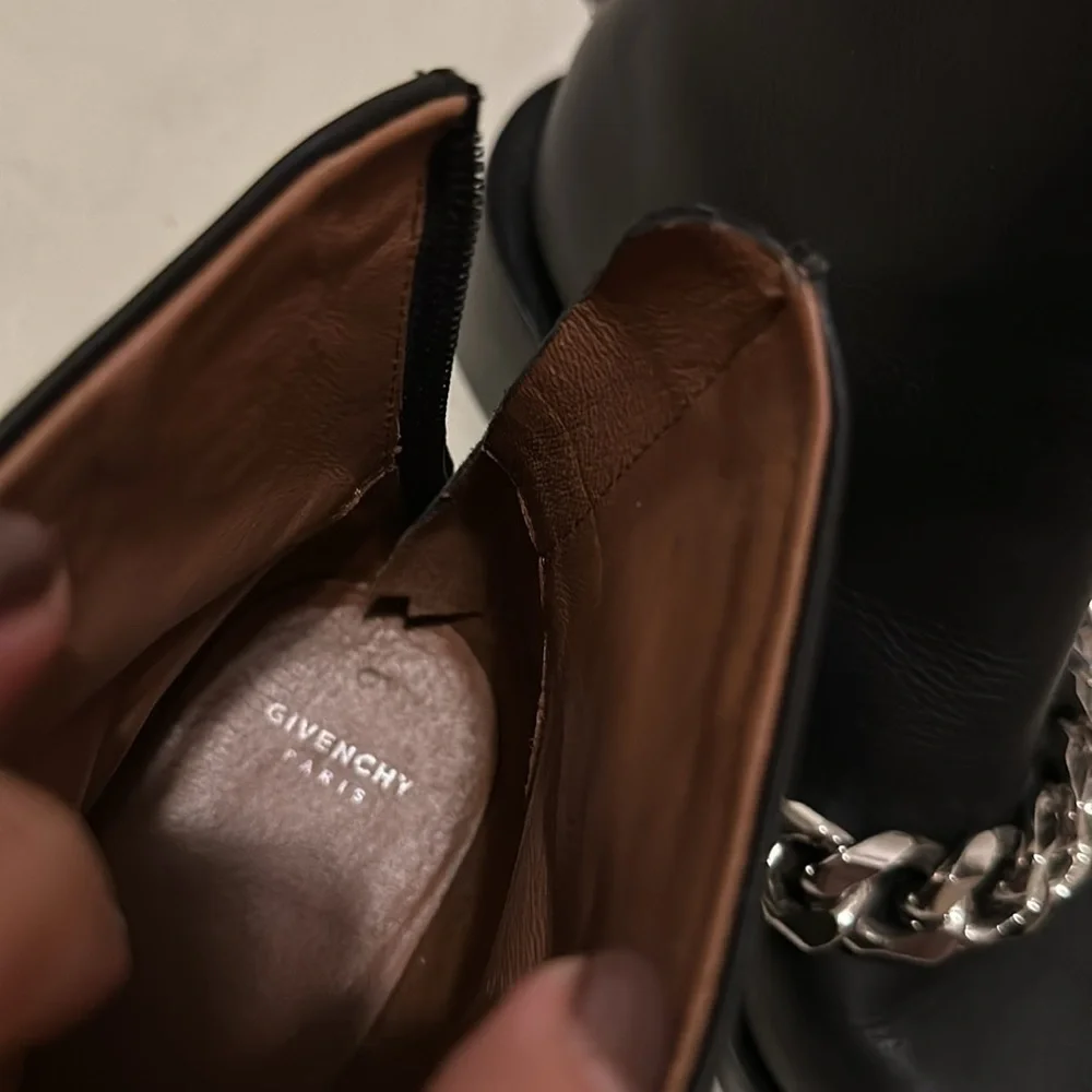 Givenchy boots black with silver chain - Picture 15 of 16